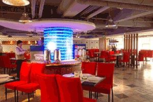 Tangyin Hotel Далиен Екстериор снимка